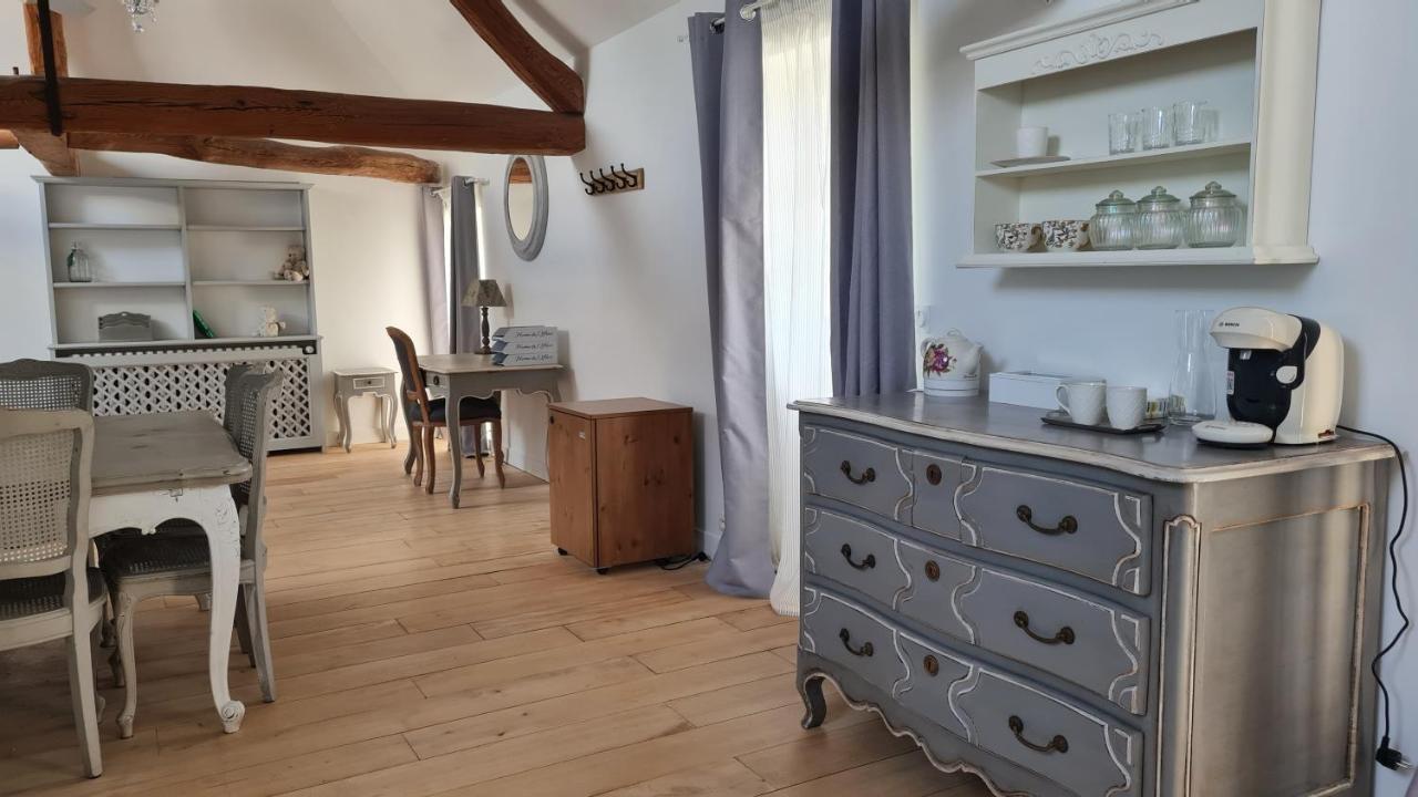 Belle Suite Dans Corps De Ferme - Logement Alicia Villiers-sous-Grez 외부 사진